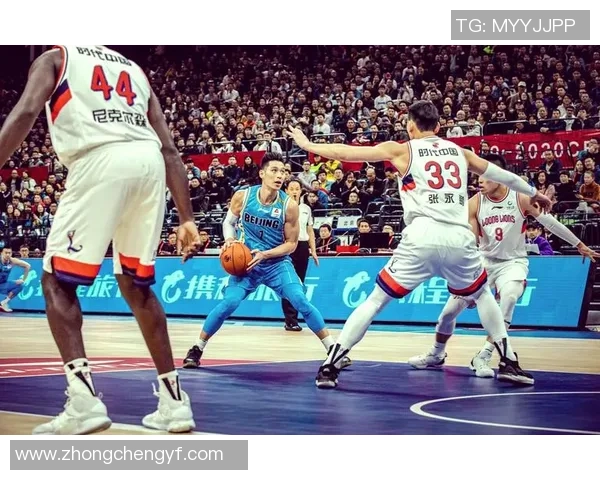 2018年10月30日CBA精彩对决广东队迎战山东队全场回顾与精彩瞬间分析